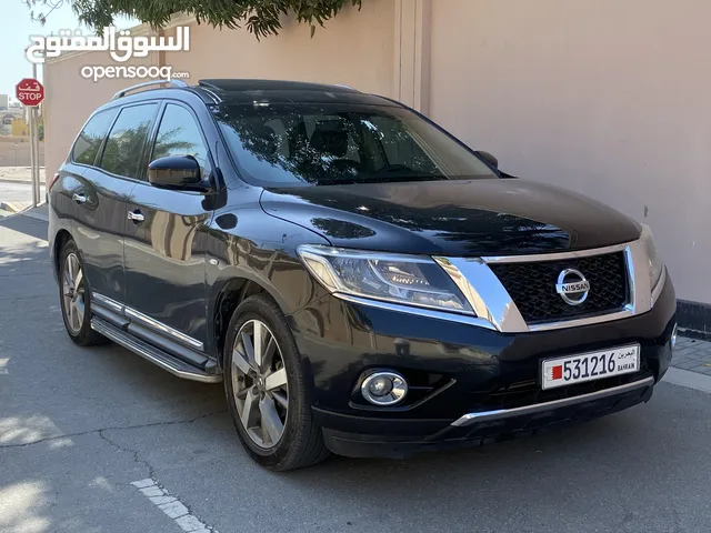 Nissan pathfinder 2015