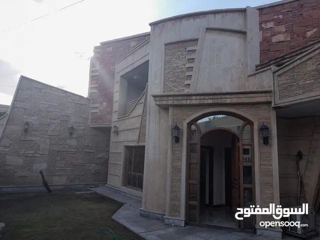 317 m2 3 Bedrooms Townhouse for Sale in Baghdad Al-Sulaikh