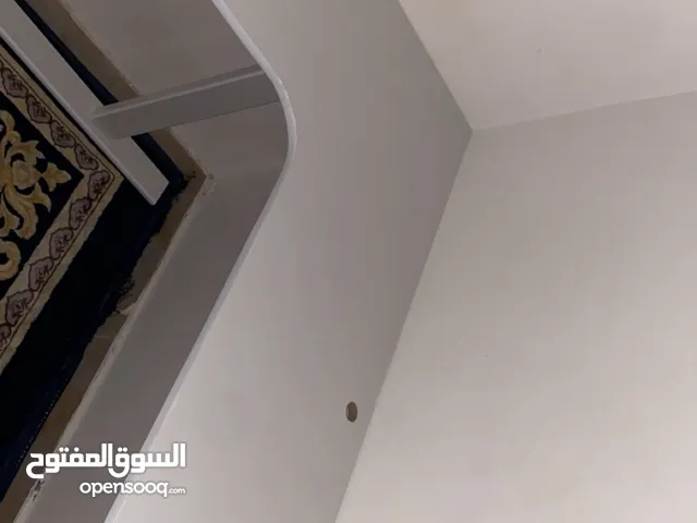 Other Chairs & Desks in Al Batinah