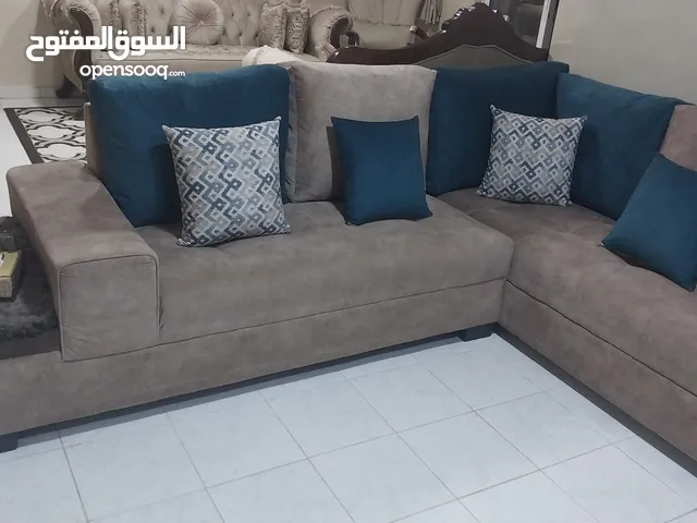 طقم كورنر طقم كورنر سبع مقاعد ضغط عالي مستعمل بحالة الجديد قماش خامه ممتازه