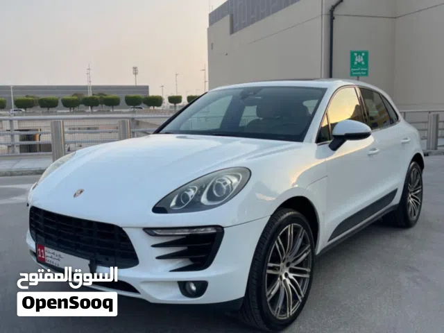 2018 بورش ماكان Standard