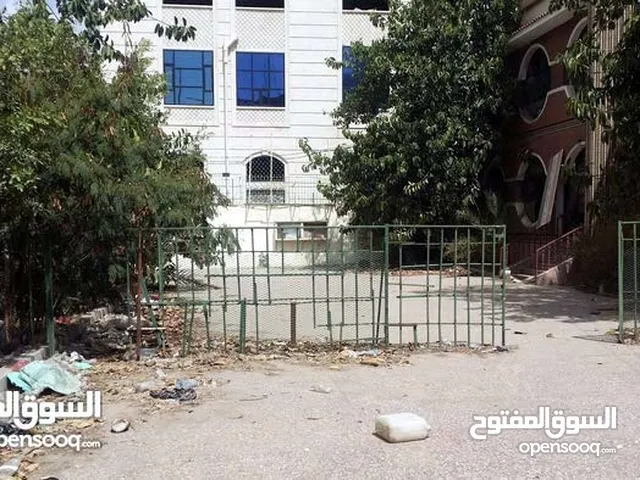 400m2 More than 6 bedrooms Villa for Sale in Sana'a Al Sabeen