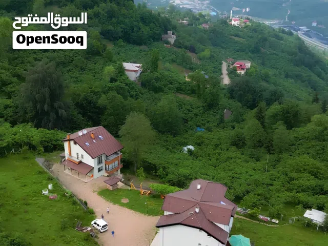 A 3-bedroom, 3-bathroom apartment for rent in Yomra, Trabzon, with 4 air conditioners
