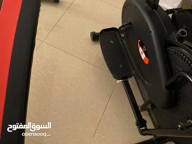 دراجة رياضية جديدة استعمال اليدين مكينة بطن وصدر ومقاومة جديده