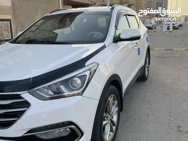 Used Hyundai Santa Fe in Basra