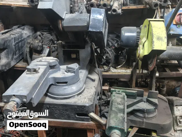 عدد صناعيه بحال ممتازه