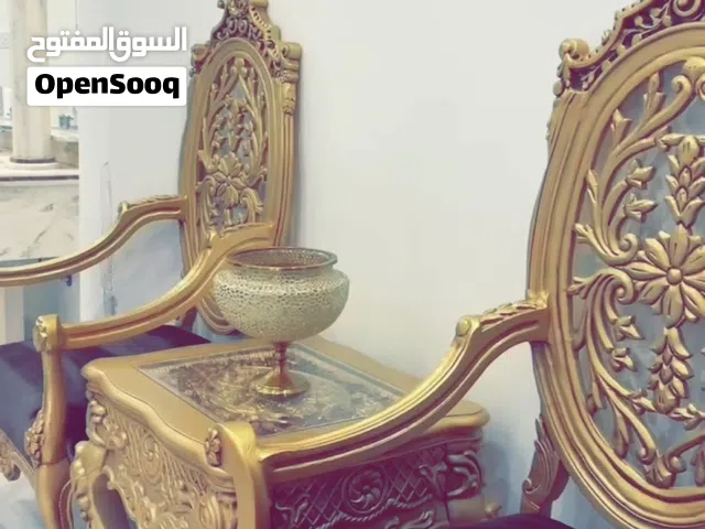 طقم2 كرسي ملكي استقبال مع طاولة