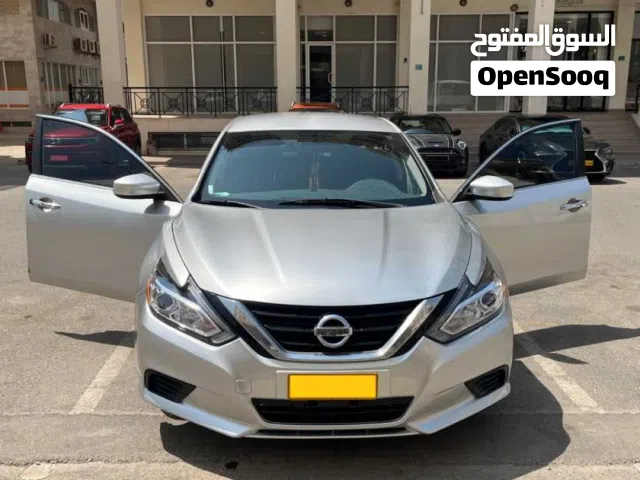 GCC Nissan Altima 2018 2.5S Sports look good condition with less than 2L KM driven Location - Ruwi