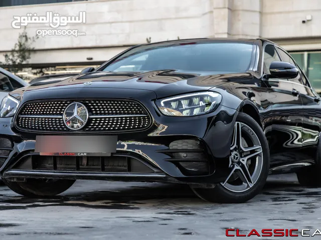Mercedes E200 2023 Mild hybrid Amg kit السيارة وارد المانيا و قطعت مسافة 19,000 كم فقط