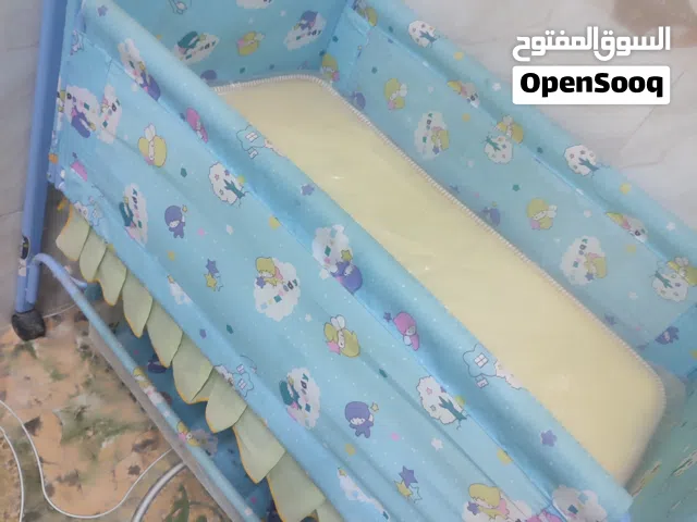 سرير اطفال جديد