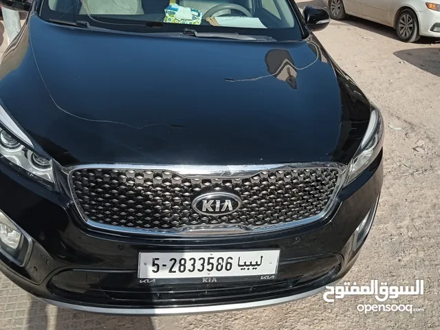 Used Kia Sorento in Tripoli