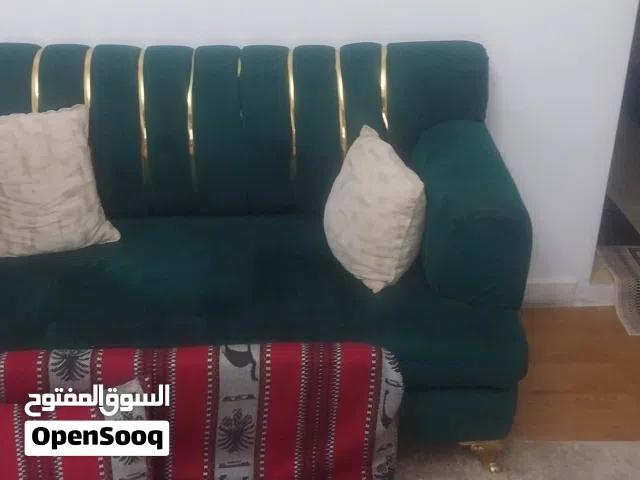 صالون ثلاث كنبات