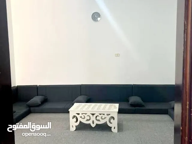 شقة ارضية للايجار اليومي مستقلة مدخل وجنان خاص