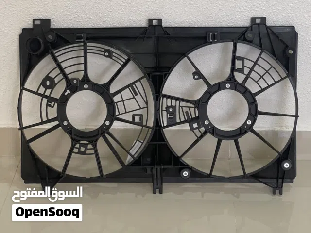 للبيع قطع غيار لكزس is300 2020