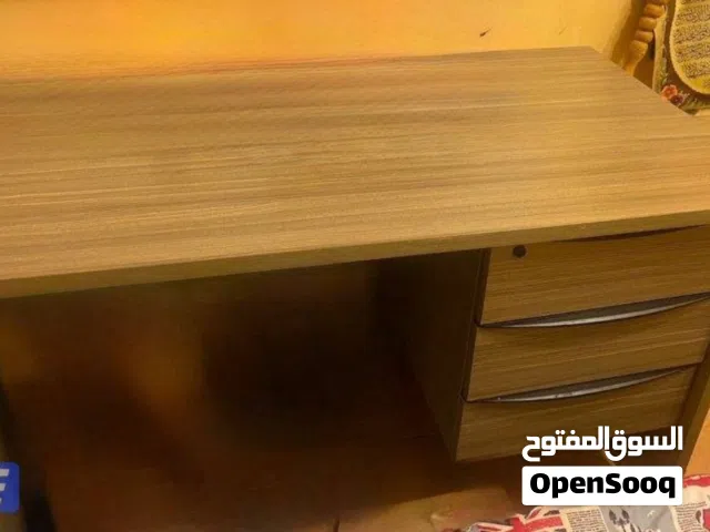 مكتب للبيع