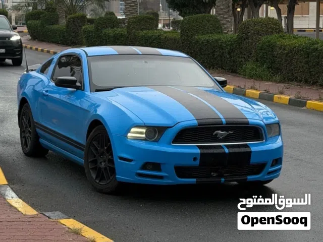 2014 فورد موستانج V6