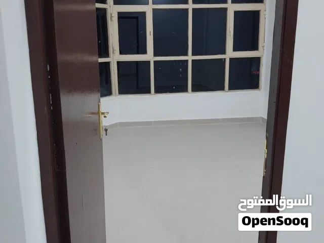 شقة للايجار غرفتين وصاله حمام مطبخ عايلات فقط