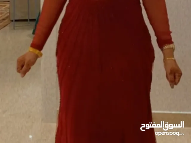 الفستان من  (January 2023)