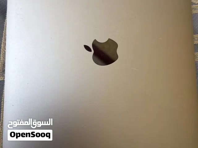 Mac book pro A1989