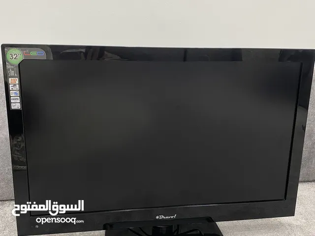 تلفزيون مقاس 32 بوصة شبه جديد  ما فيه اي مشكلة 50 هيرتز HD 3 مداخل HDM مدخل USP