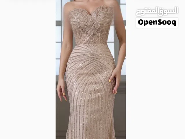 فستان سهره للإيجار