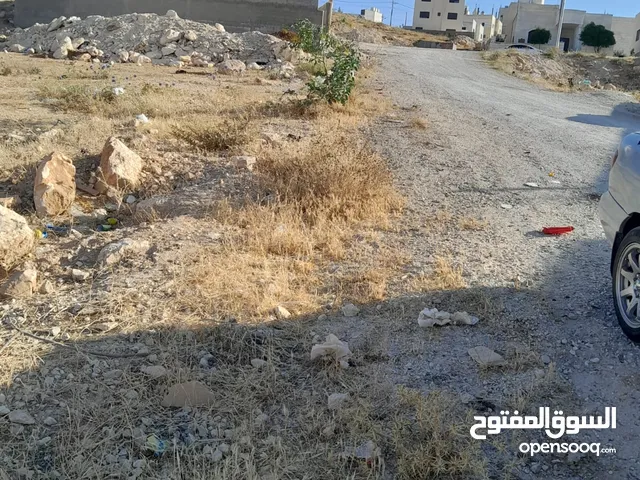 قطعة أرض مميزة للبيع في منطقة سكنية جميلة وهادئة