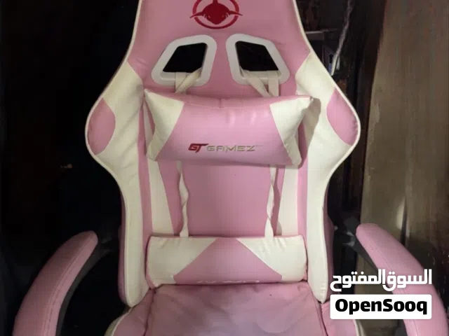 كرسي قيمنق الي يبي يكلمني مسج وتساب فقط