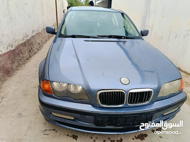 بي ام فيا تالته BMW E320