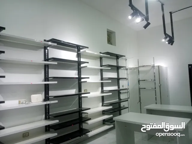 ديكور جاهز لمحل ألبسة أو حقائب بتصميم راقي وجاهزية كاملة!