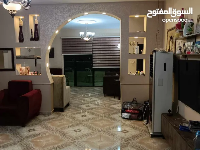 197 m2 5 Bedrooms Apartments for Sale in Madaba Hanina