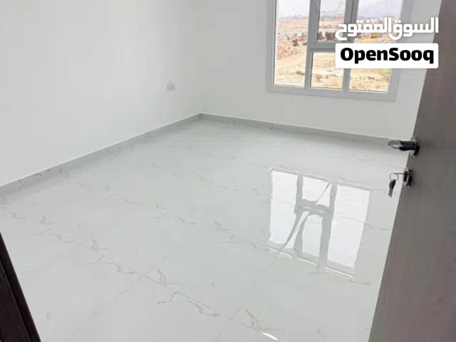 شقه للايجار في مسقط الموالح الجنوبيه موقع متميز وجميل، تتكون الشقه من 2 غرف نوم ب 150 شامل الفواتير