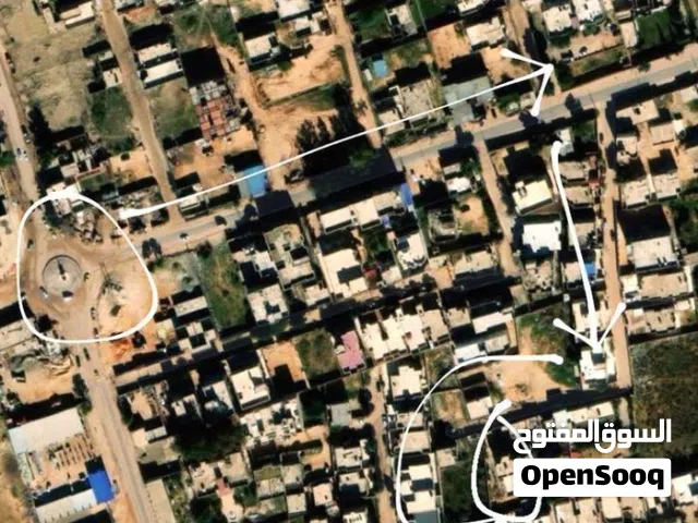 منزل من طابقين.. وبدروم