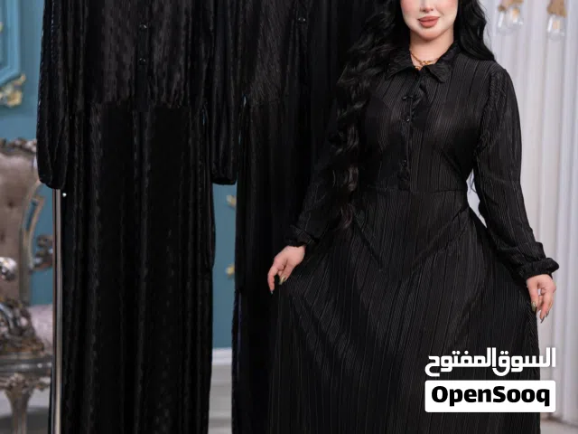 فستان نسائي اسود