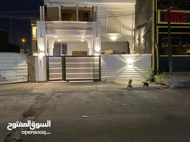 169 m2 3 Bedrooms Townhouse for Sale in Baghdad Mansour