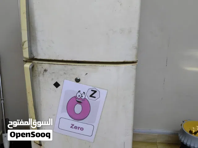 ثلاجة للبيع