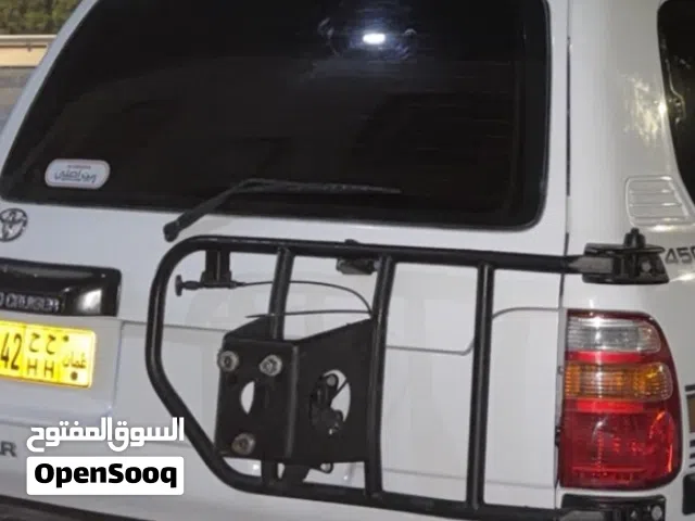 للبيع علاق سبير ستيشن مع أبواب فوق وتحت كامل اغراض تعال وركب