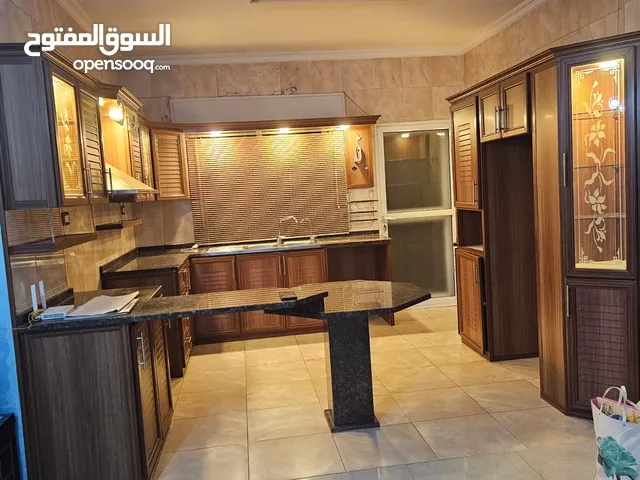 150 m2 3 Bedrooms Apartments for Sale in Amman Al Qwaismeh