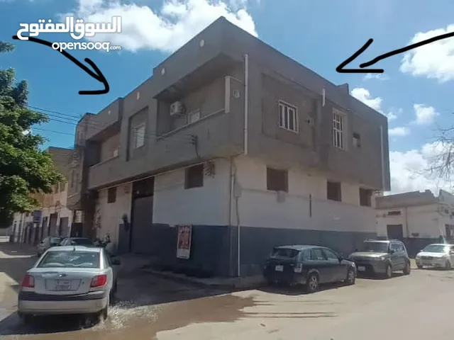 مبنى تجاري سكني استثماري في شارع المدار