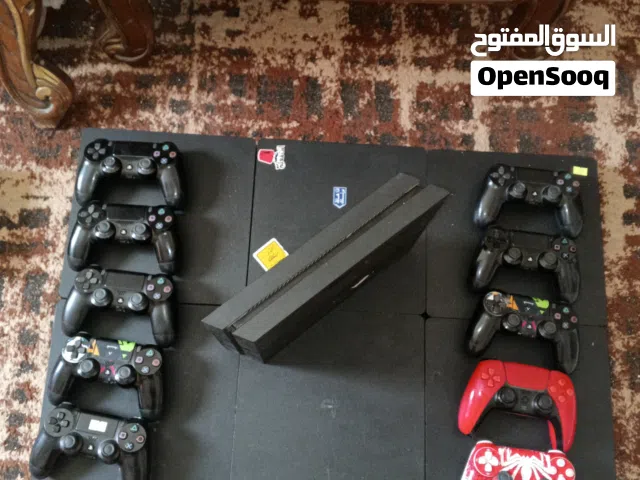 اجهزه بلايستيشن فور عدد 7 سته سلم واحد فات معهم 9ادين اصلي ثنين معدلات وثنين ون تيرا للبيع كامل او