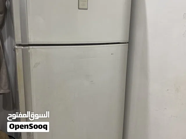 للبيع ثلاجات اثنين وحده sharp والثانيه westpoint