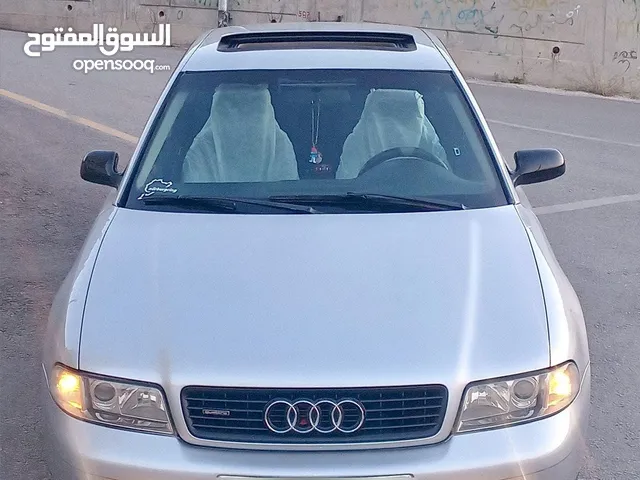 اودي A4 موديل 2001