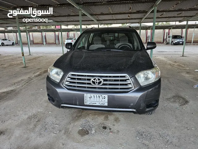 Used Toyota Highlander in Basra