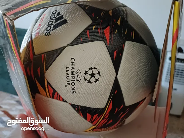 كورة دوري الابطال جديدة