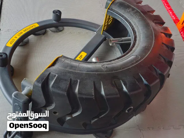 Tyre flip machine