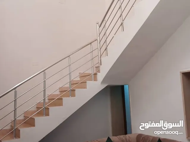 150 m2 More than 6 bedrooms Townhouse for Sale in Tripoli Alfornaj