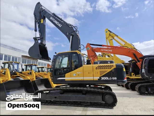 مطلوب معدات حفار وقلاب للاجار