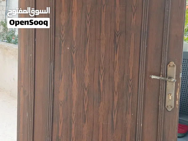 باب خشب نظيف اااااااااااااااااااااااااااااااااااااااا