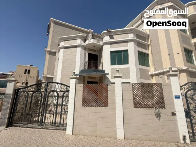 For Rent 4 Bhk Commercial Residential Villa In Al Khuwair  للإيجار فيلا سكني تجاري 4 غرف في الخوير