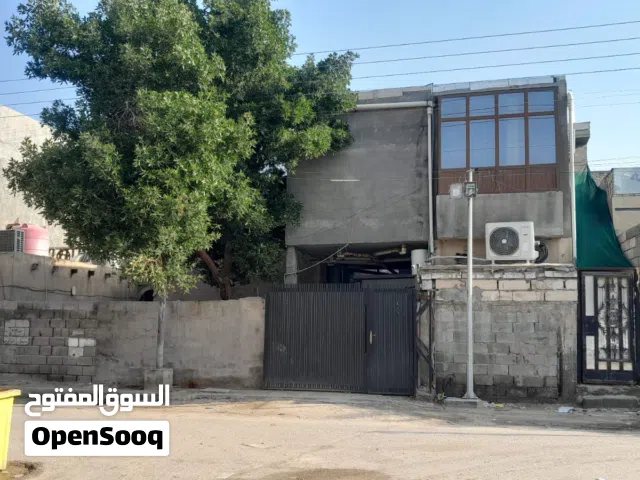 400 m2 Studio Townhouse for Sale in Basra Al Asdiqaa