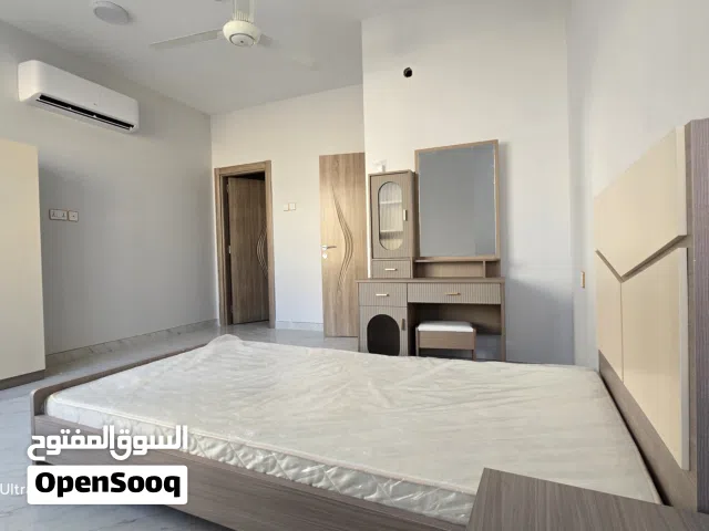 شقة جديدة للبيع والسعر لمدة محدودة في القرم سيح المالح بالقرب من pdo